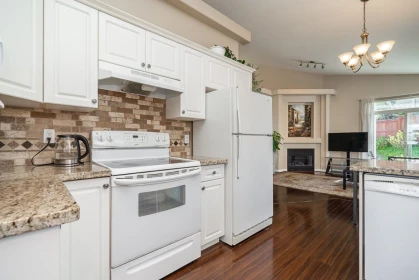 Breakfast Nook Photo of 1288 Johnson Court, Coquitlam, BC