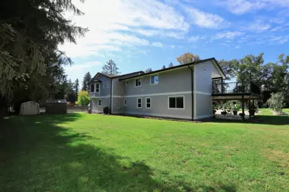 Garden / Landscaping Photo of 24325 116 Avenue, Maple Ridge, BC