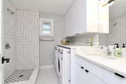 Powder Room Photo of 24325 116 Avenue, Maple Ridge, BC