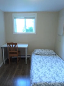 Bedroom 3 Photo of 761 W 26th Avenue, Vancouver, BC