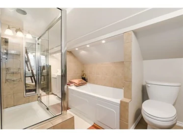 Powder Room Photo of 761 W 26th Avenue, Vancouver, BC