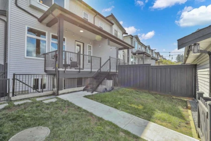 Backyard Photo of 19665 76 Avenue, Langley, BC