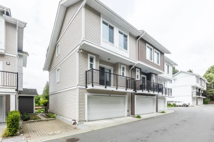Swimming Pool Photo of 30 12073 62 Avenue, Surrey, BC