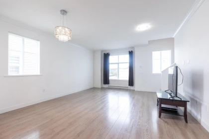Walk-In Closet Photo of 30 12073 62 Avenue, Surrey, BC