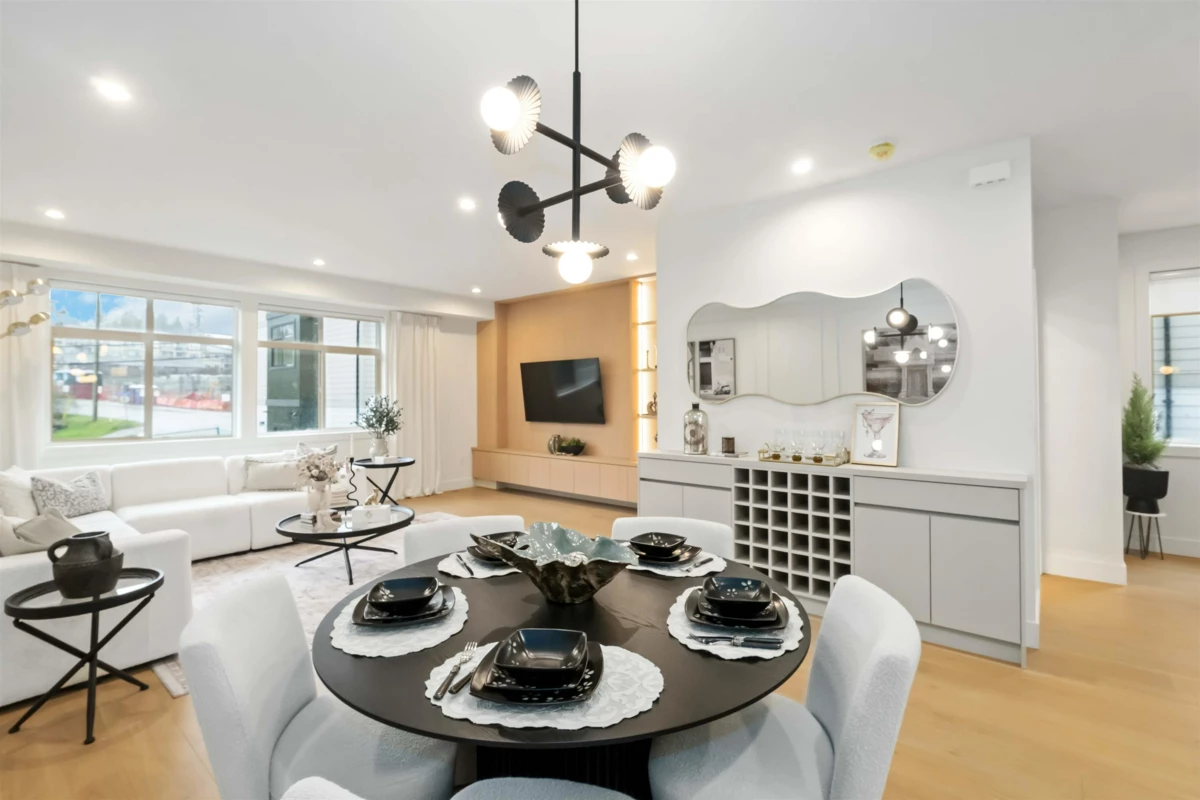 Dining Area Photo of 113 34588 Marshall Road, Abbotsford, BC