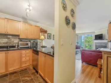 Kitchen Photo of 409 1550 Barclay Street, Vancouver, BC