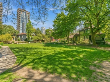 Powder Room Photo of 409 1550 Barclay Street, Vancouver, BC