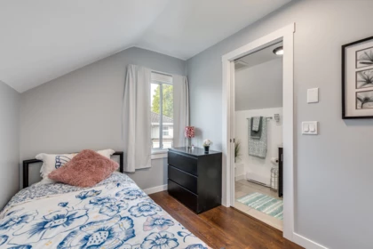 Bedroom 2 Photo of 1276 Douglas Road, Burnaby, BC