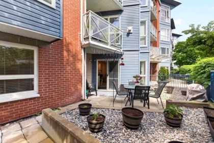 Hot Tub / Spa Photo of 101 20245 53 Avenue, Langley, BC