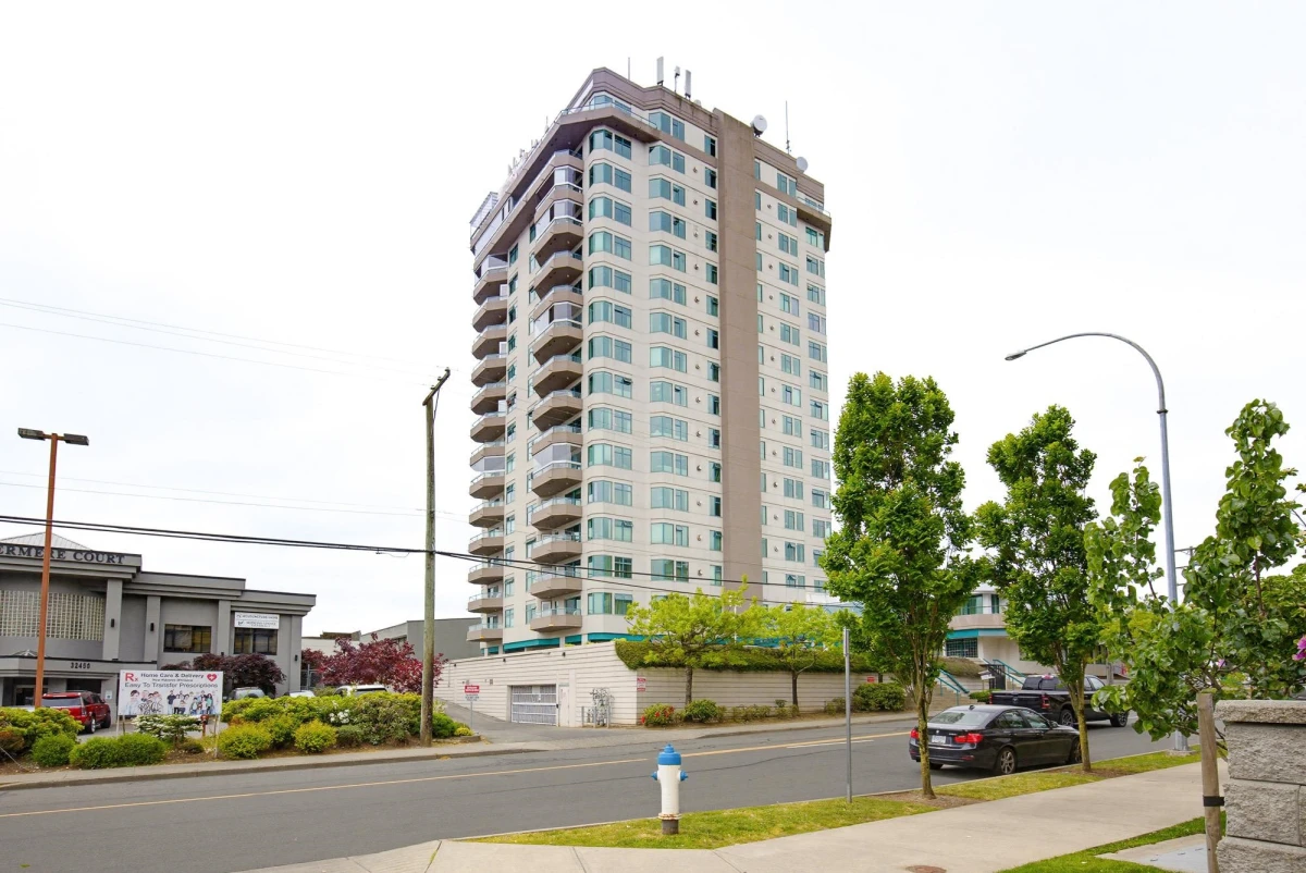 Family Room Photo of 703 32440 Simon Avenue, Abbotsford, BC