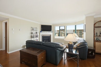Basement Recreation Room Photo of 703 32440 Simon Avenue, Abbotsford, BC