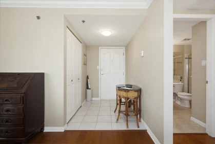 Kitchen Photo of 703 32440 Simon Avenue, Abbotsford, BC