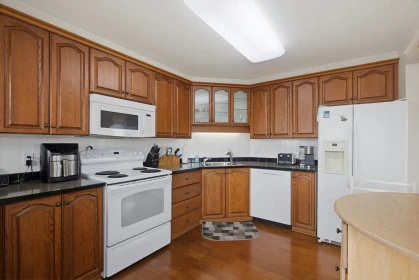 Pantry Photo of 703 32440 Simon Avenue, Abbotsford, BC