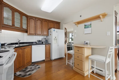 Primary Bedroom Photo of 703 32440 Simon Avenue, Abbotsford, BC