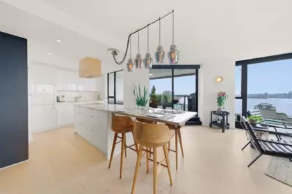 1702 120 W 2nd Street, North Vancouver, BC, North Vancouver — Apartment/Condo for sale