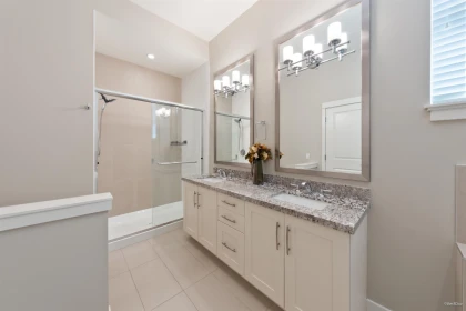 Entry Foyer Photo of 1605 Fir Springs Lane, Tsawwassen, BC