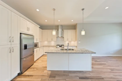 Kitchen Island Photo of 1605 Fir Springs Lane, Tsawwassen, BC