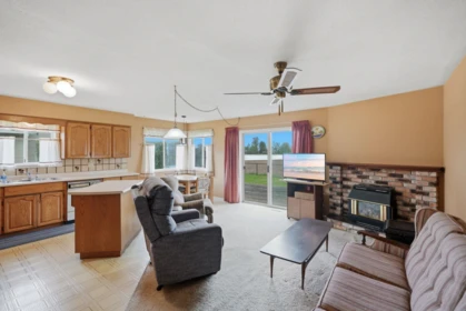 46337 Christina Drive, Chilliwack, BC, Chilliwack — Single Family Residence for sale