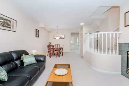 11 8300 Jones Road, Richmond, BC, Richmond — Townhouse for sale