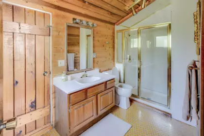 Powder Room Photo of 276 Smugglers Cove Road, Bowen Island, BC