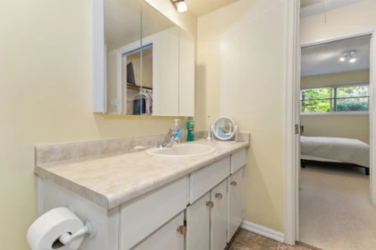 Basement Recreation Room Photo of 102 32910 Amicus Place, Abbotsford, BC