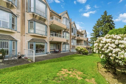 Garden / Landscaping Photo of 106 5568 Barker Avenue, Burnaby, BC