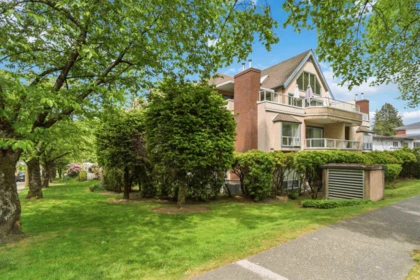 Hot Tub / Spa Photo of 106 5568 Barker Avenue, Burnaby, BC
