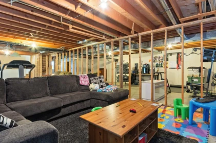 Garage Interior Photo of 770 Olson Avenue, Hope, BC