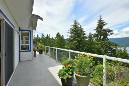 Breakfast Nook Photo of 5870 Skookumchuk Road, Sechelt, BC