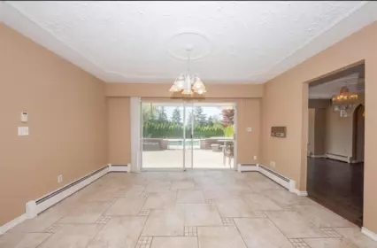 Hot Tub / Spa Photo of 25707 8th Avenue, Langley, BC