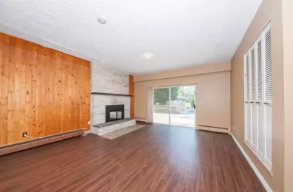 Swimming Pool Photo of 25707 8th Avenue, Langley, BC