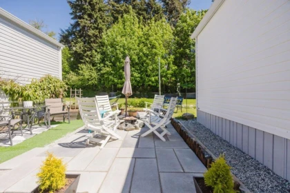 Loft / Bonus Room Photo of 13 4496 Sunshine Coast Highway, Sechelt, BC