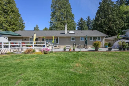 Front Yard Photo of 957 56a Street, Delta, BC