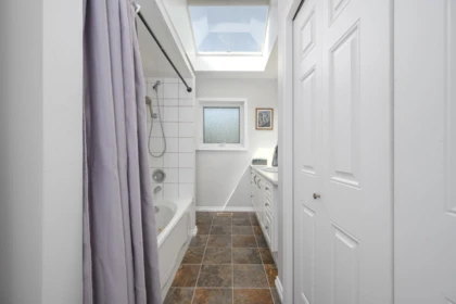 Mudroom Photo of 957 56a Street, Delta, BC
