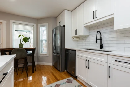 Breakfast Nook Photo of 4 45640 Storey Avenue, Chilliwack, BC
