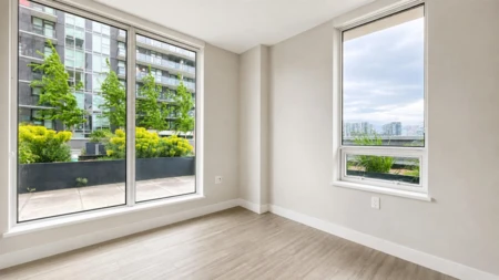 Walk-In Closet Photo of 506 6533 Buswell Street, Richmond, BC