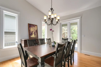 Breakfast Nook Photo of 352 St. James Crescent, West Vancouver, BC