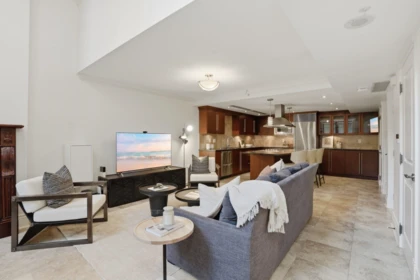 Breakfast Nook Photo of 1260 Richards Street, Vancouver, BC