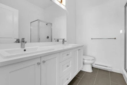 Kitchen Photo of 413 13628 81a Avenue, Surrey, BC