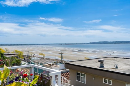 Outdoor Patio Photo of 15410 Victoria Avenue, White Rock, BC