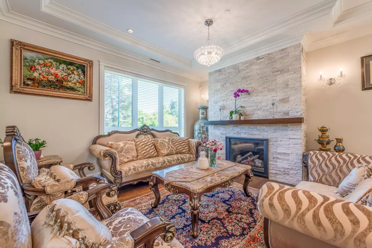 Living Room Photo of 2507 W King Edward Avenue, Vancouver, BC