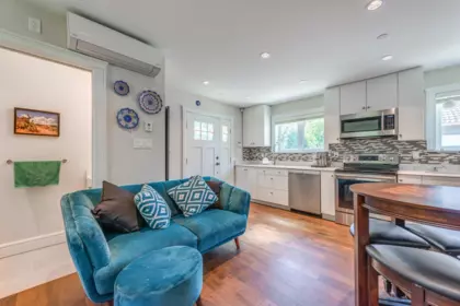 Swimming Pool Photo of 2507 W King Edward Avenue, Vancouver, BC