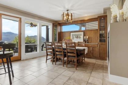 Breakfast Nook Photo of 1 43462 Alameda Drive, Chilliwack, BC