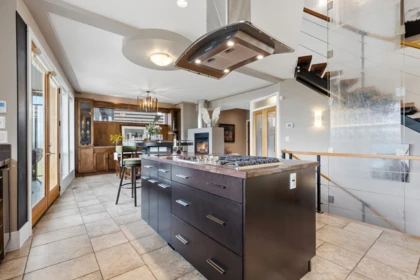 Kitchen Island Photo of 1 43462 Alameda Drive, Chilliwack, BC