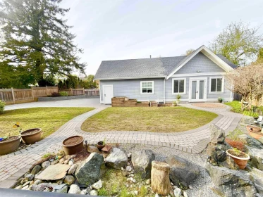 Community Amenities Photo (Clubhouse) of 19123 60b Avenue, Surrey, BC