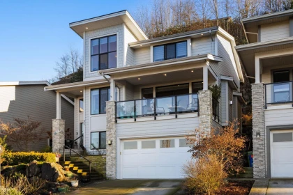 Playground / Recreational Area Near 71 50778 Ledgestone Place, Chilliwack, BC