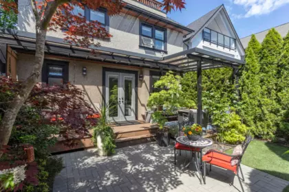 Front Yard Photo of 1020 E 13th Avenue, Vancouver, BC