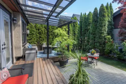 Swimming Pool Photo of 1020 E 13th Avenue, Vancouver, BC