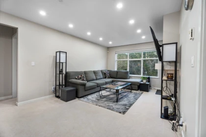 203 14885 105 Avenue, Surrey, BC, Surrey — Apartment/Condo for sale