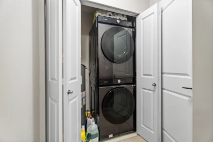 Laundry Room Photo of 203 14885 105 Avenue, Surrey, BC